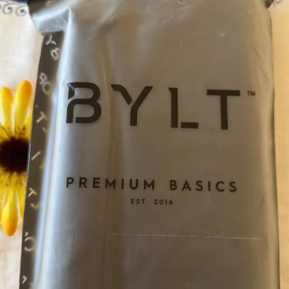 🧳 BYLT Basics; BNWT; Waterproof “BIOS”Black Uni-Sex Travel/Daily “Go To” Bag! - Picture 5 of 11